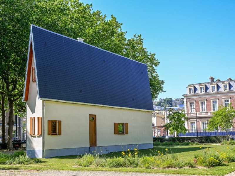 Erwin Wurm - Narrow House - (c) Anne-Bettina Brunet